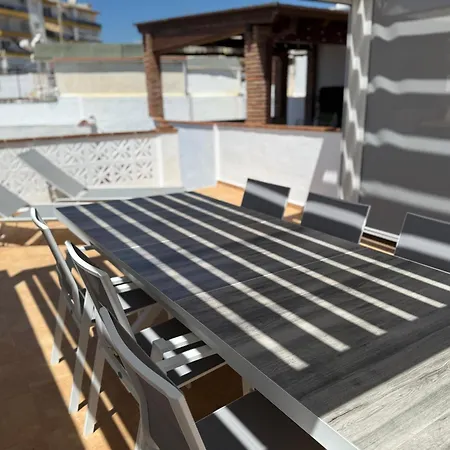 Casa Mianka - Three Bedroom Townhouse Near The - Lual Apartment