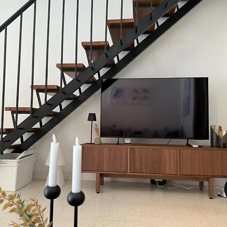 Casa Mianka - Three Bedroom Townhouse Near The - Lual Apartment *